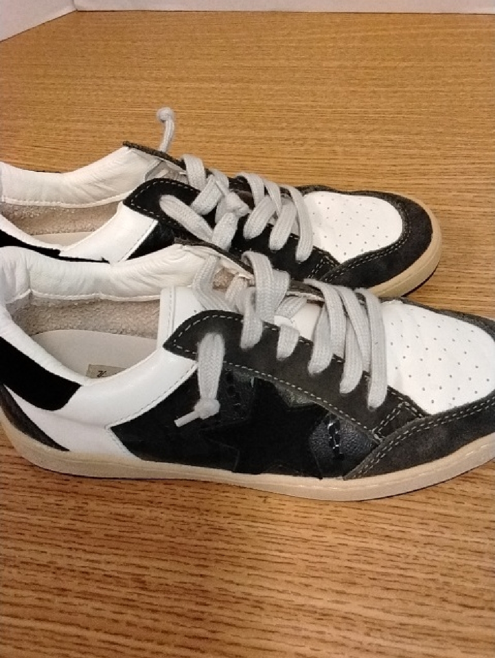Vintage Havana Mono Camo Sneaker , Size 8